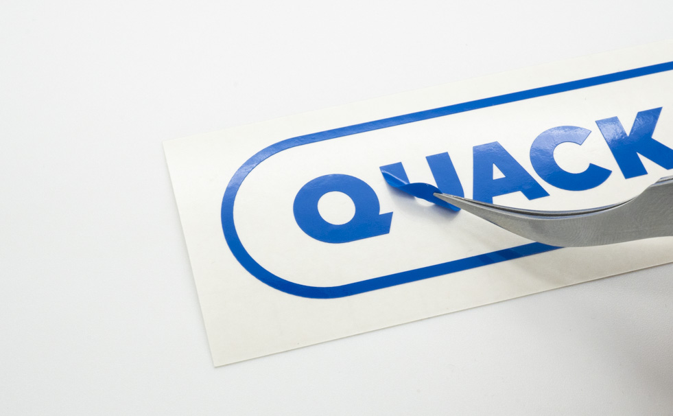 単色で作られた青色のカッティングシート