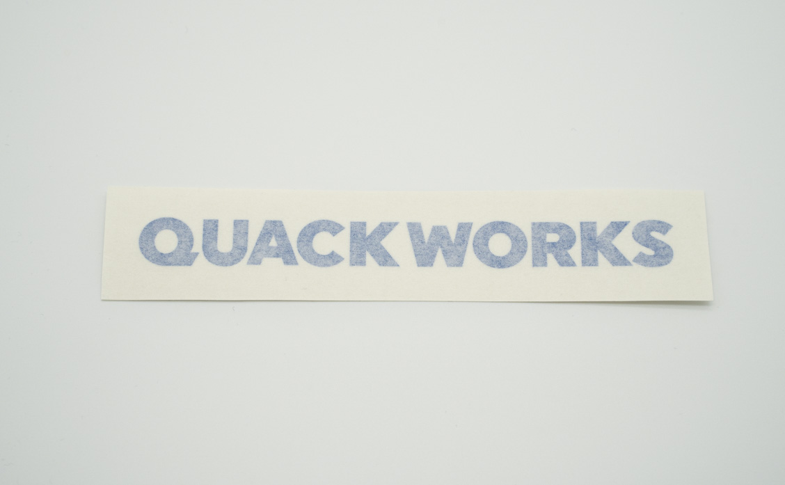 片方の色味しかわからない